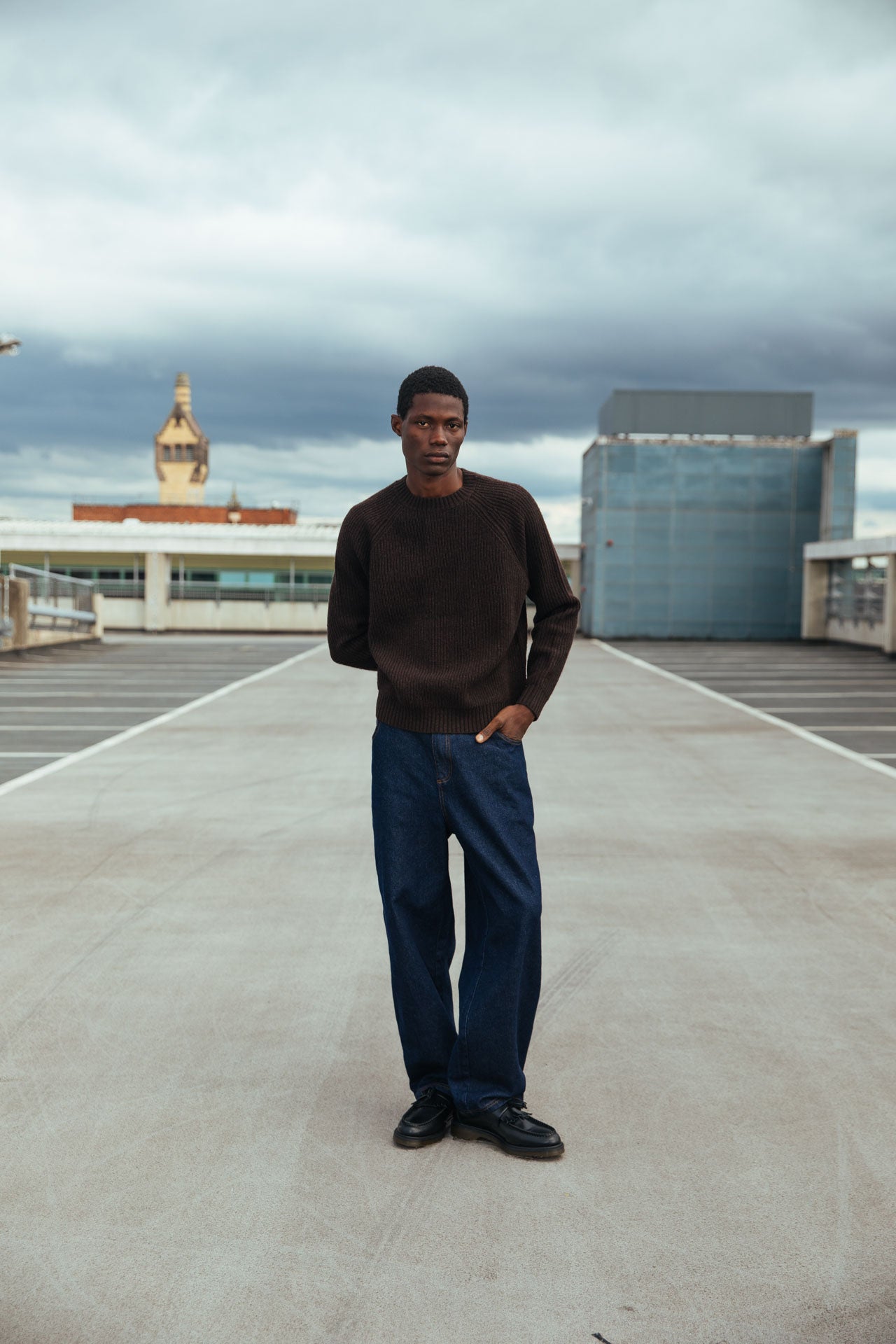 Niko Barrel Leg Jeans