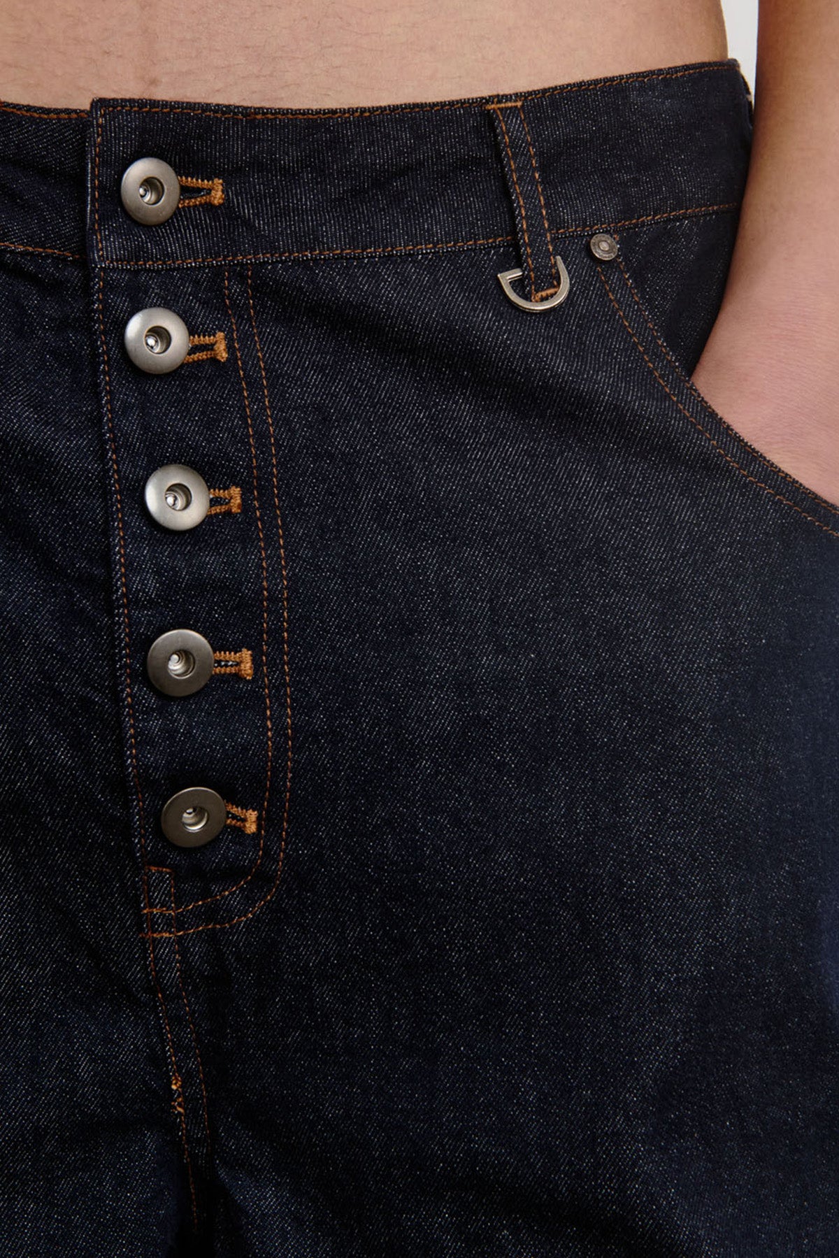 Kane Barrel Leg Jeans